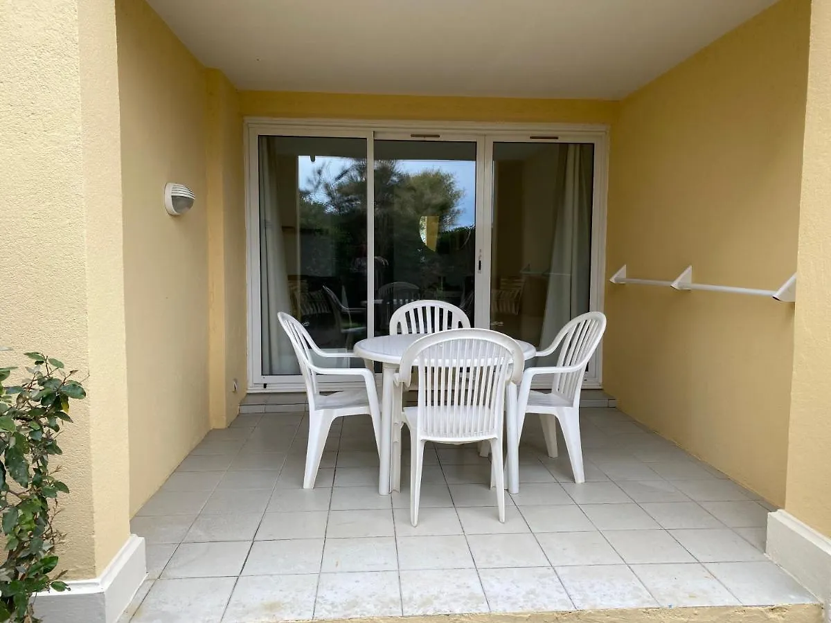 Appartement En Residence Privee, Face A La Mer Avec Acces Direct Plage Hyeres 0*,  France